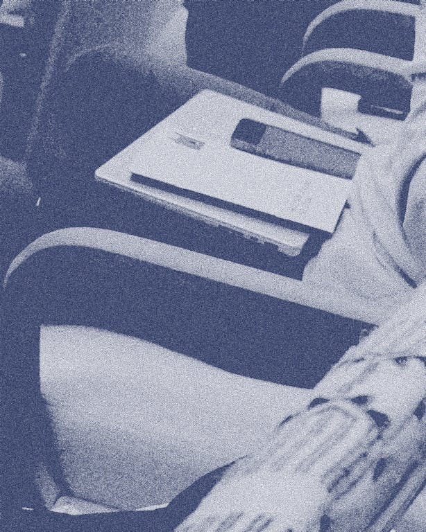 Read '4. Online/Offline Forms of Dissemination'